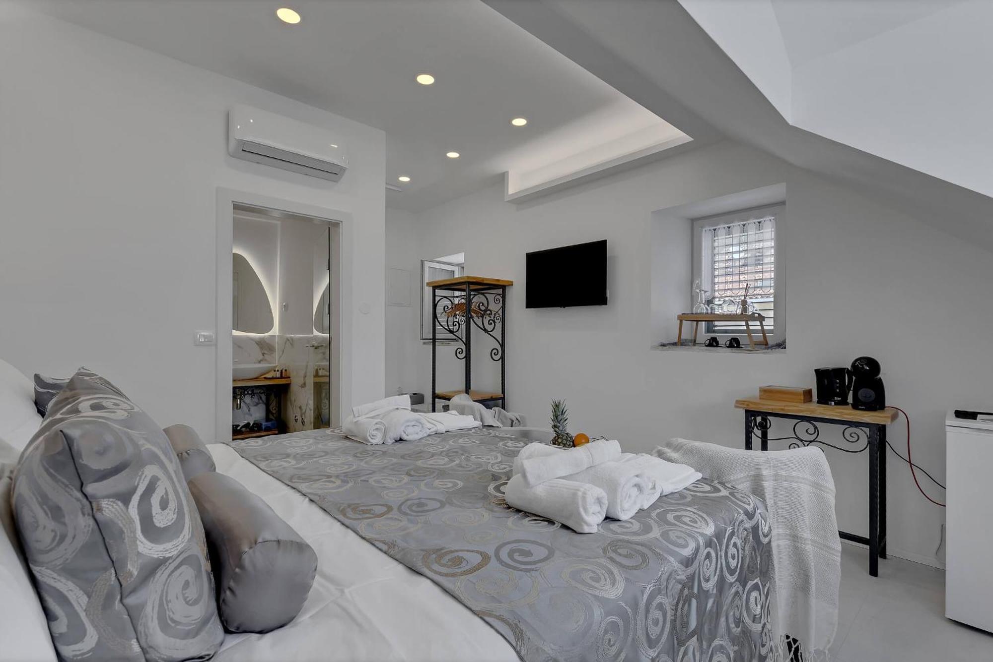 Luxury Rooms Palace B&B 马卡尔斯卡 外观 照片